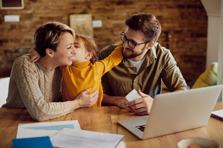 Family Finances: Achieving Stability and Reaching Goals