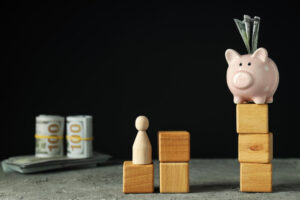 Investing First 100 Dollars Strategy: How to Start Building Wealth with a Small Amount