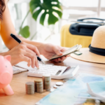 Organiza tus finanzas en julio y evita deudas estas vacaciones